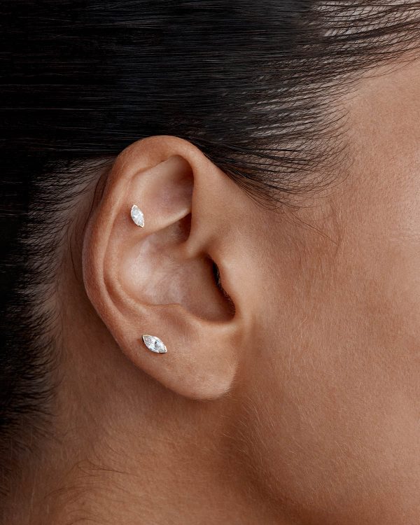 14k Solid Gold Floating Petal Lab-Grown Diamond Stud Earring Supply