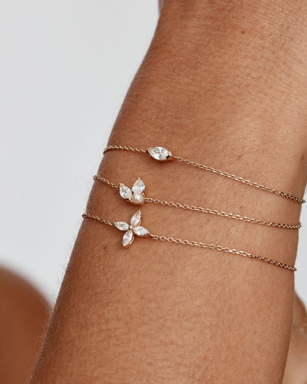 14k Solid Gold In Bloom Lab-Grown Diamond Bracelet on Sale